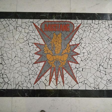 Hotel Mustang Vasqarr المظهر الخارجي الصورة