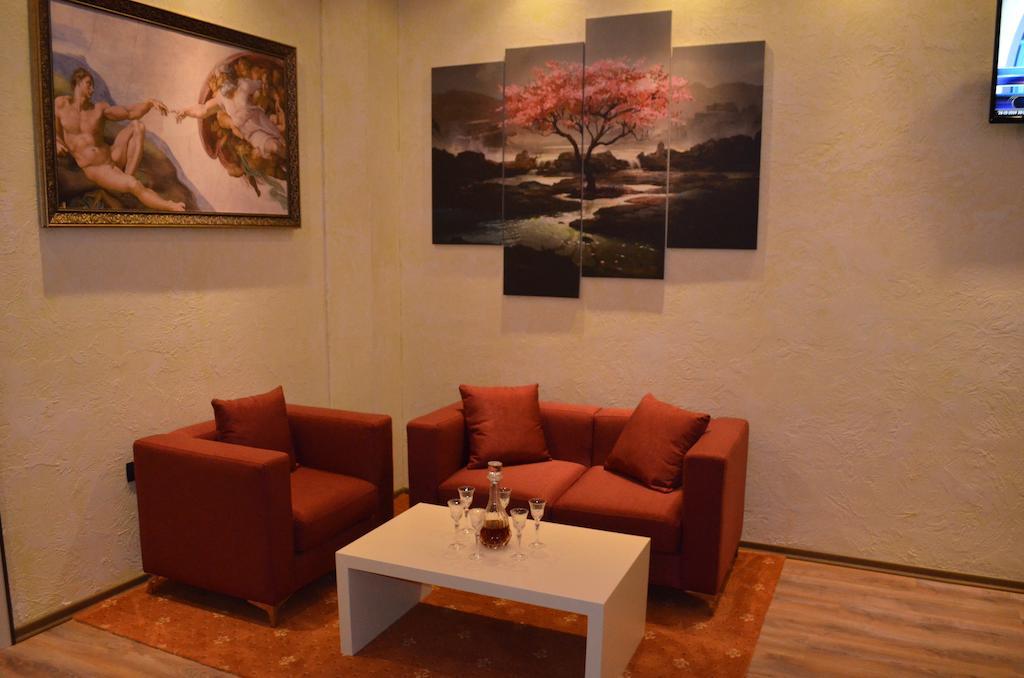 Hotel Mustang Vasqarr المظهر الخارجي الصورة