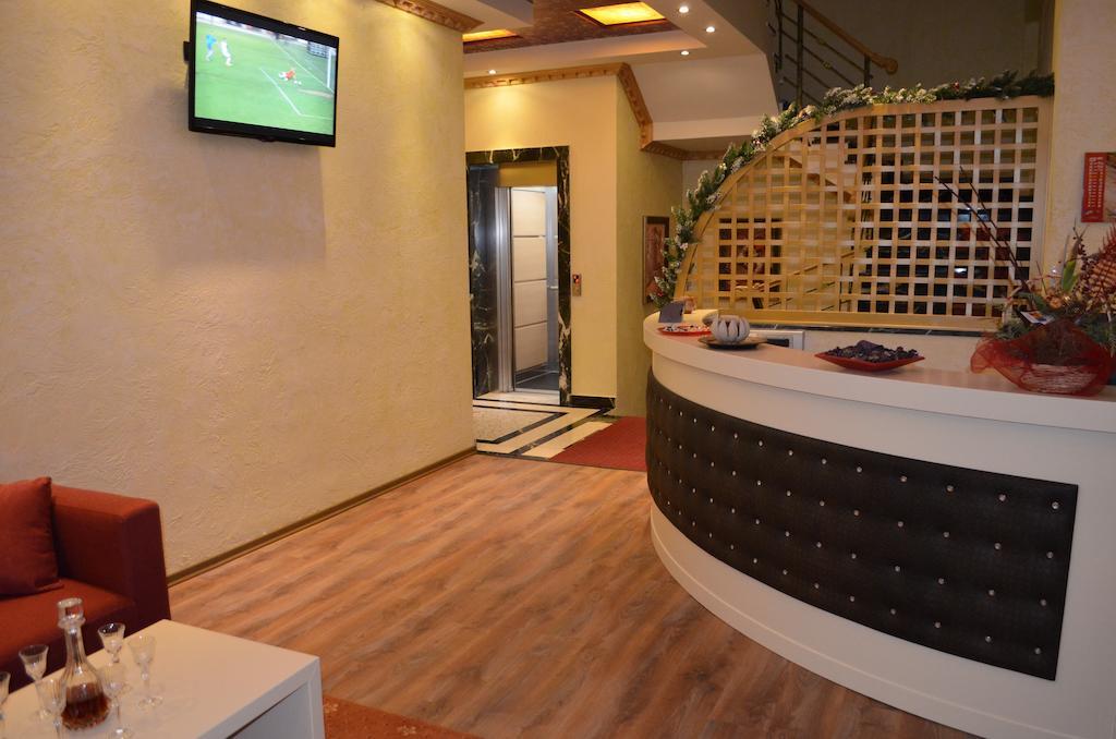 Hotel Mustang Vasqarr المظهر الخارجي الصورة