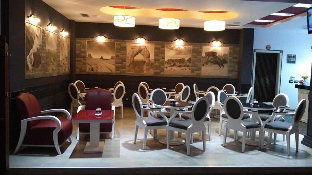 Hotel Mustang Vasqarr المظهر الخارجي الصورة