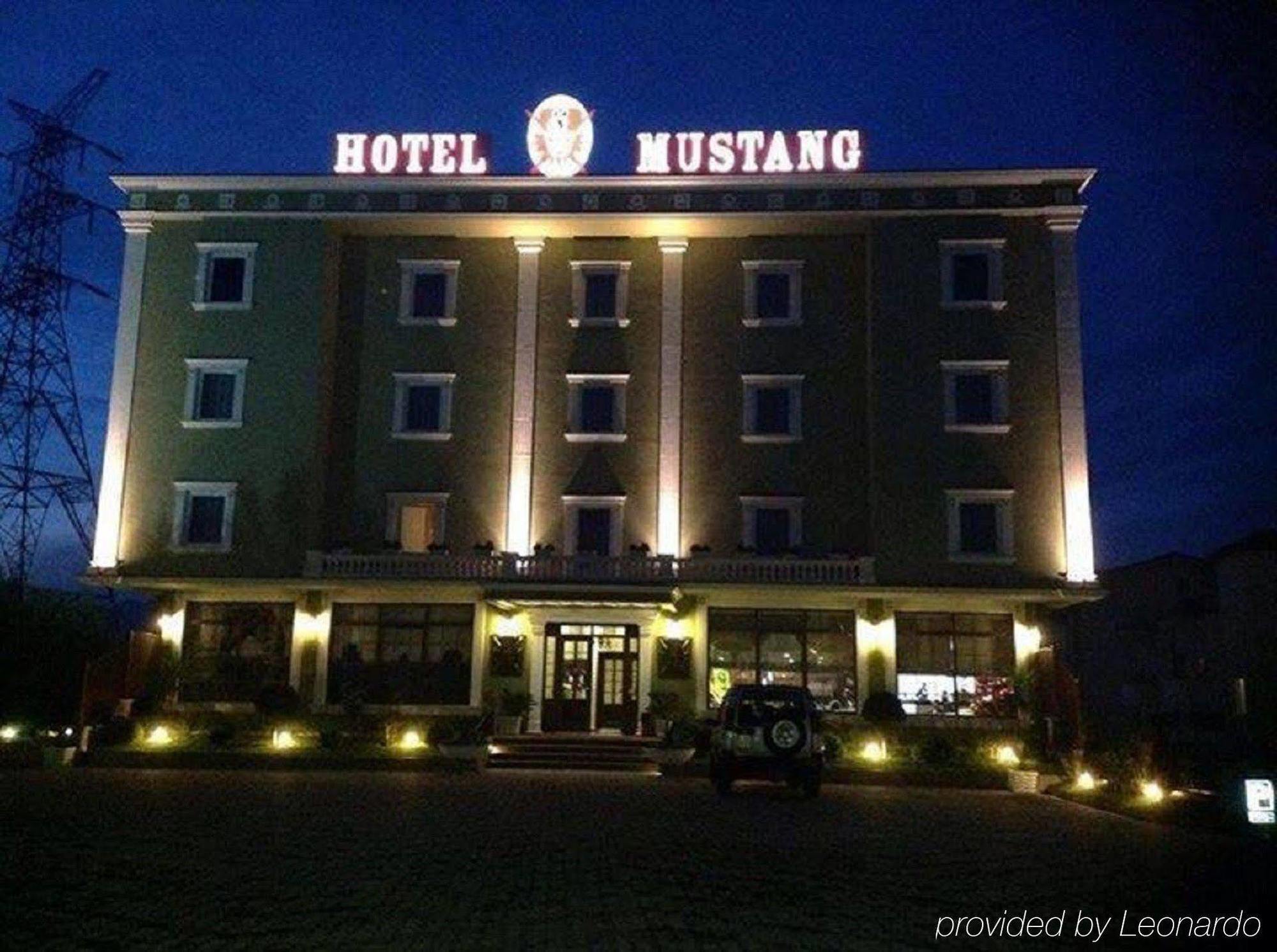 Hotel Mustang Vasqarr المظهر الخارجي الصورة